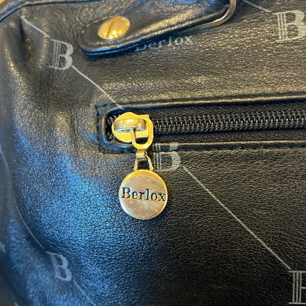 Italian Vintage Berle Black Bag All high end leather and brass hardware - Picture 3 of 6